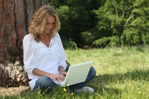 Woman over 50 using online dating sites